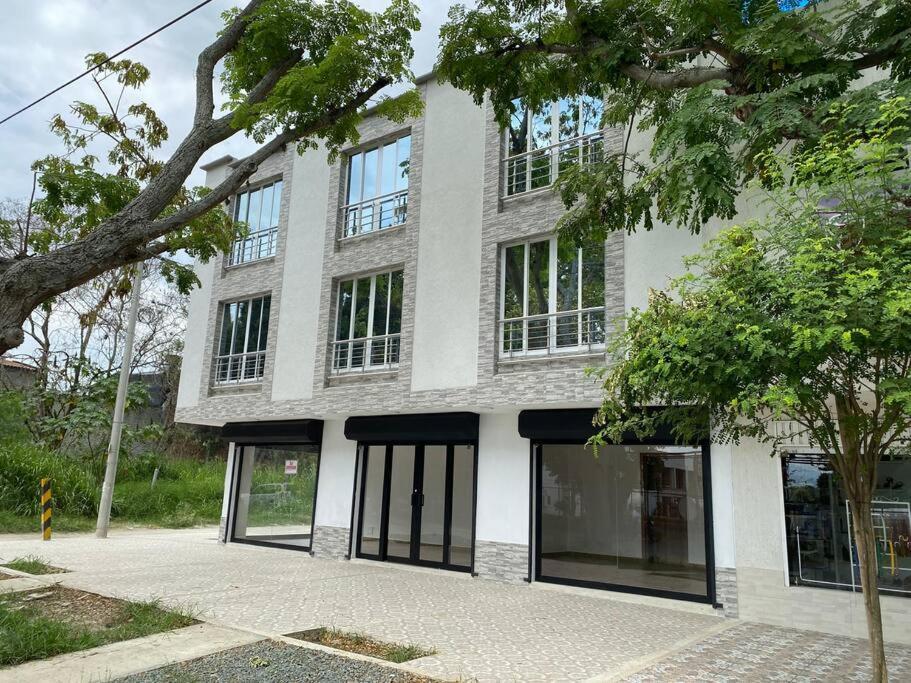 Lindo Apartamento Con Estacionamiento Buga Εξωτερικό φωτογραφία
