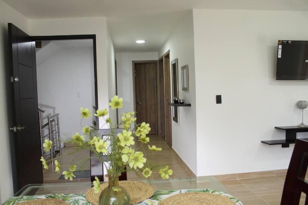 Lindo Apartamento Con Estacionamiento Buga Εξωτερικό φωτογραφία